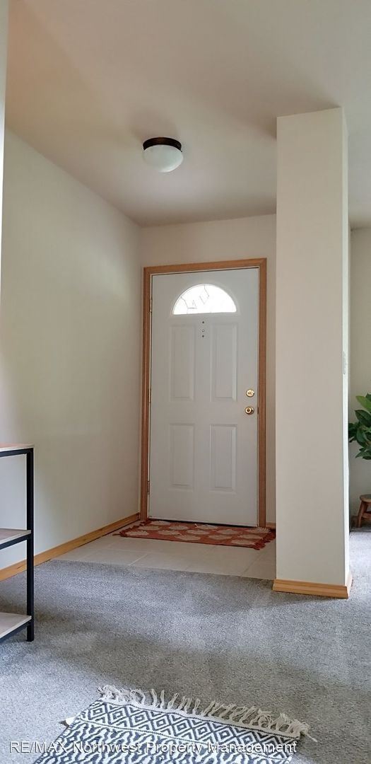 Building Photo - 4 br, 2.5 bath House - 7137 Bronington DR SW