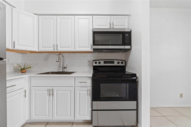 Foto del edificio - 2325 NW 52nd Ct