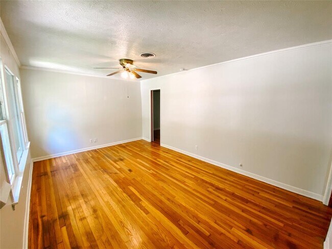 Foto del edificio - 1808 Princeton Ave