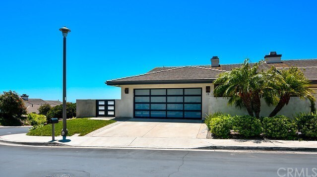 Building Photo - 28 Sky Sail Dr