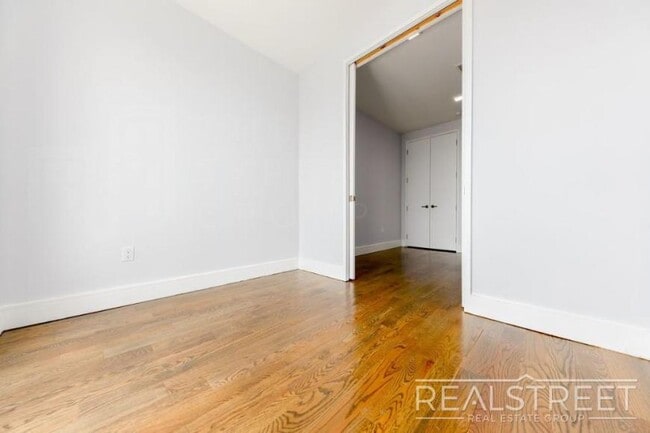 Foto del edificio - 2 bedroom in BROOKLYN NY 11221
