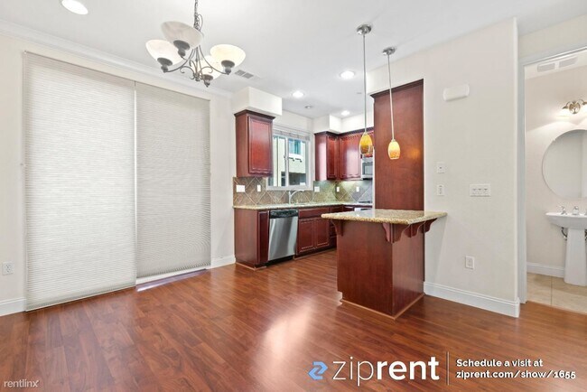 Foto del edificio - 2 br, 2.5 bath Townhome - 1188 Morse Avenu...