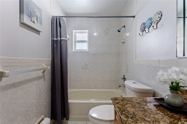 Foto del edificio - 2732 W 72nd Pl