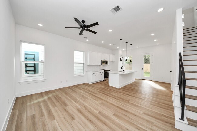 Foto del edificio - 2708 Bostic St