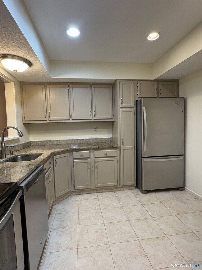 Foto del edificio - 3 Willow Ln