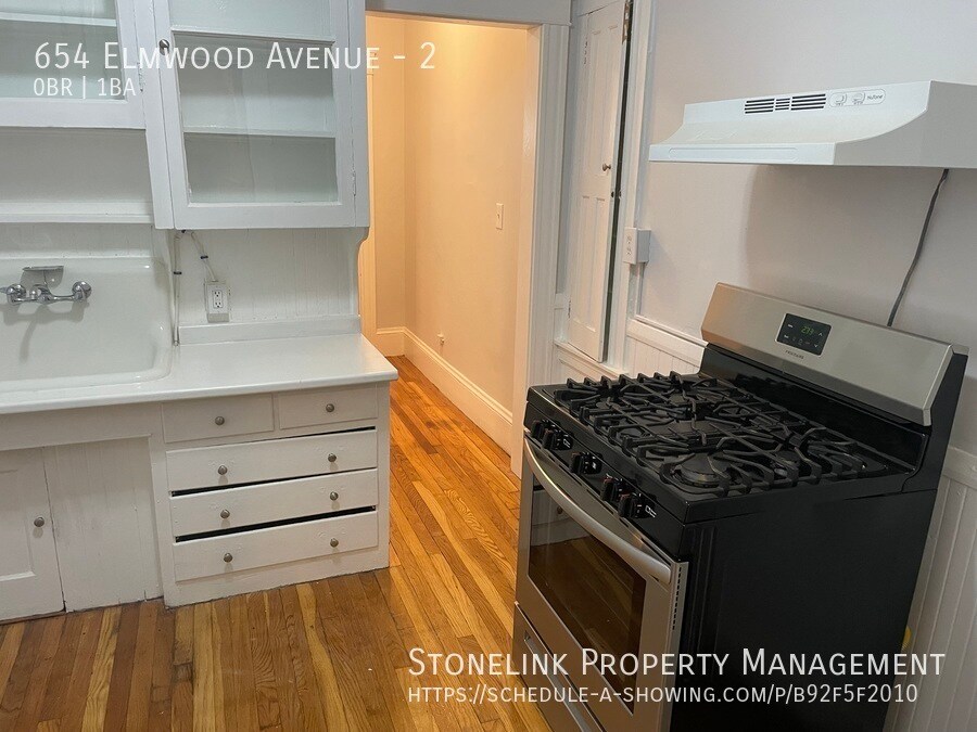 Primary Photo - 654 Elmwood Avenue