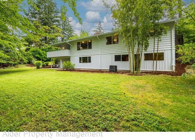 Foto del edificio - 3 br, 3 bath House - 4020 SW Lee St.,