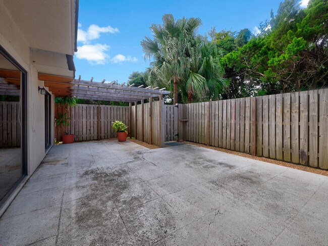 Foto del edificio - 2214 22nd Ln