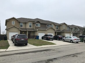 Building Photo - 16829 Showdown Path