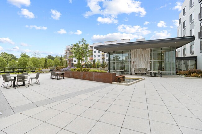 Foto del edificio - 145 Riverhaven Dr