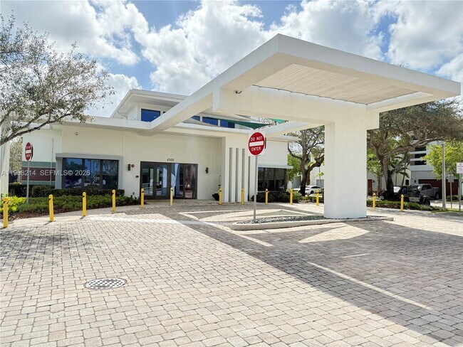 Foto del edificio - 4393 NW 9th St.