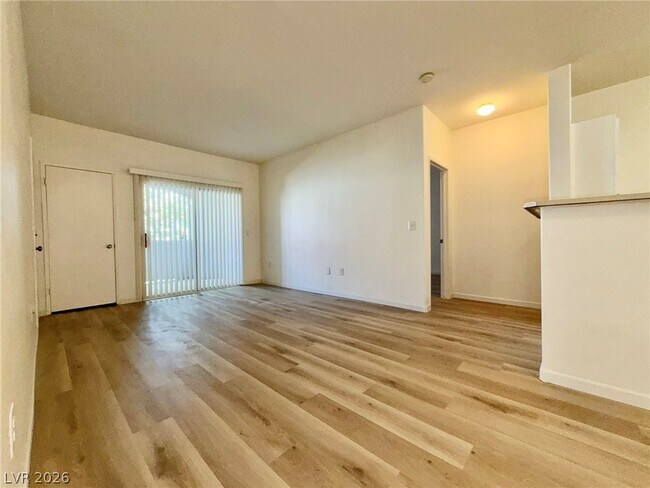 Foto del edificio - 2615 W Gary Ave