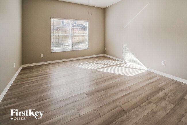 Foto del edificio - 722 Parsons Pointe Street