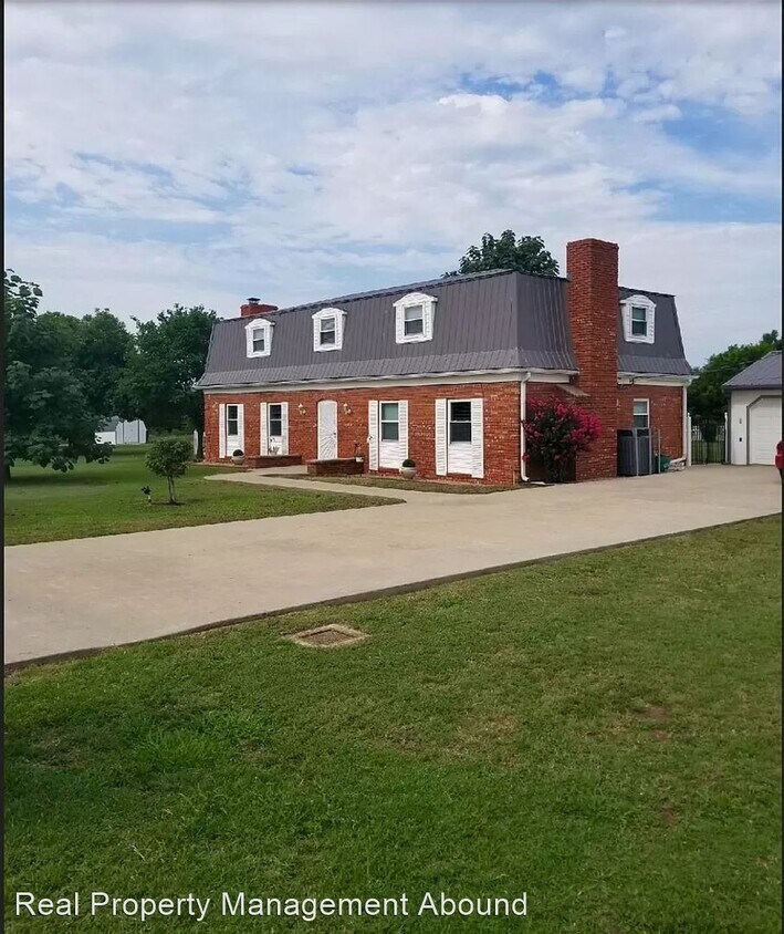 4 br, 3 bath House 12018 N 193rd East Av... House Rental in