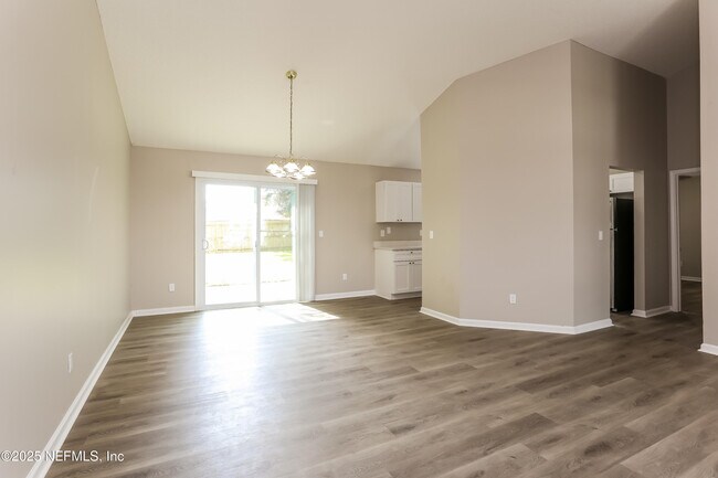 Foto del edificio - 11480 Rolling River Blvd