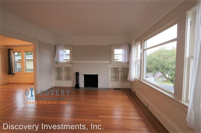 Building Photo - 4 br, 2.5 bath House - 5622 Huntington Ave.