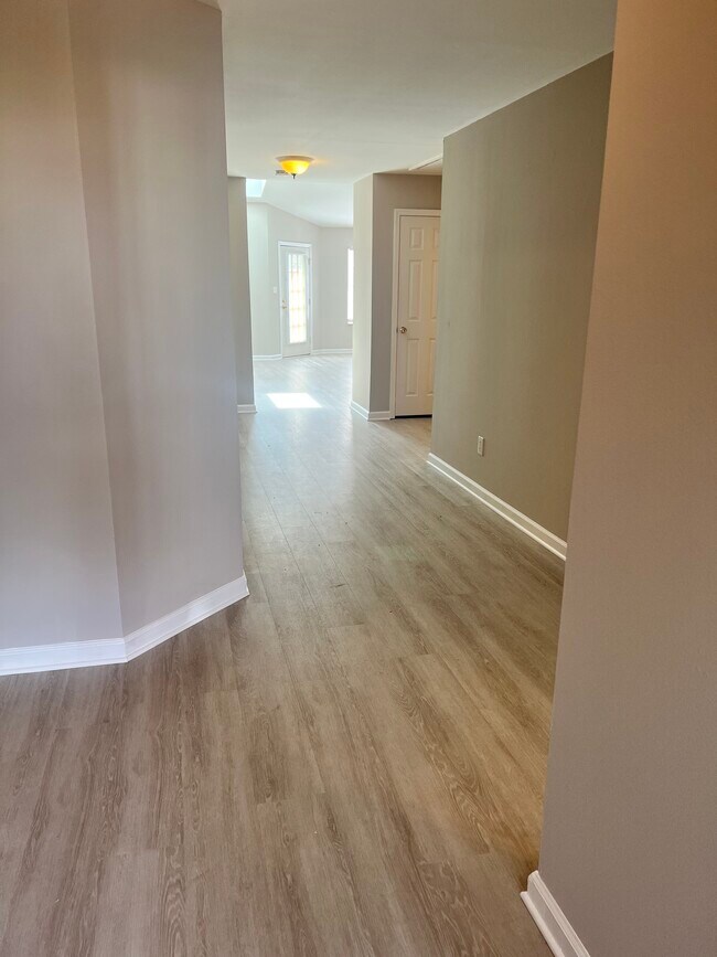 Foto del edificio - 2211 Hickory Manor Way
