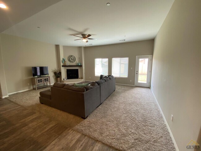 Building Photo - 6343 Sultry Rose Ct