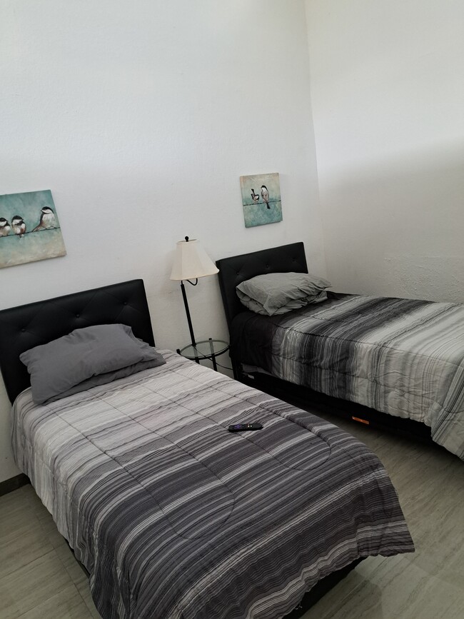 Building Photo - 16825 89th Pl N