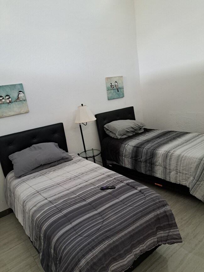 Foto del edificio - 16825 89th Pl N