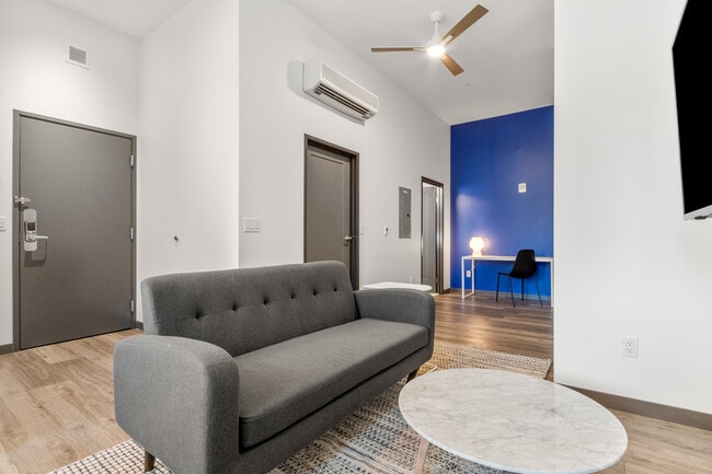 Foto del edificio - Exhibit A2 Furnished Luxury Apartments