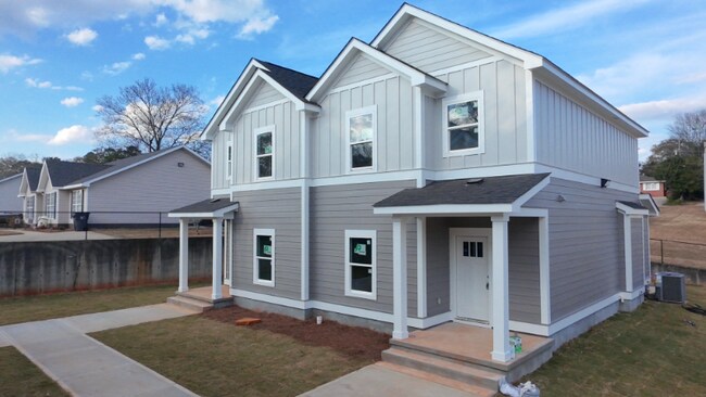 Foto del edificio - 231 Pineneedle Rd