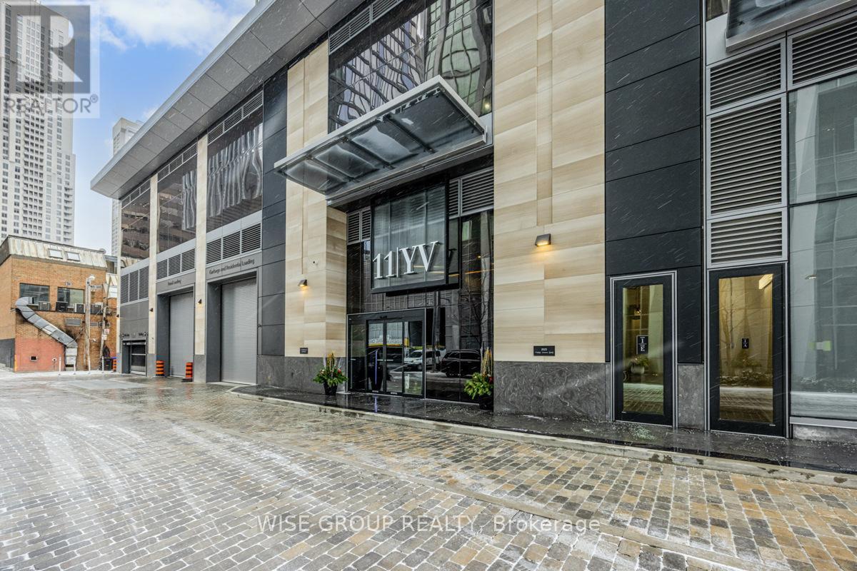 Photo principale - 11-1811 Yorkville Ave