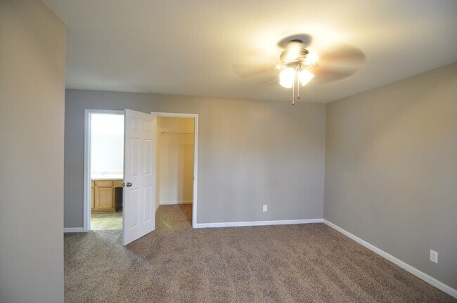 Foto del edificio - 29934 Glenrose Way
