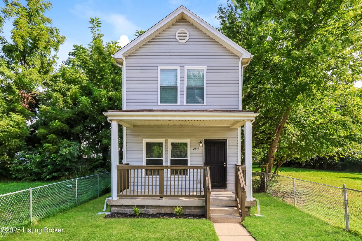 Foto principal - 2541 Rowan St