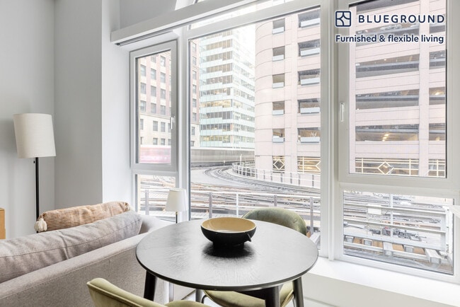 Building Photo - 188 N Wells St