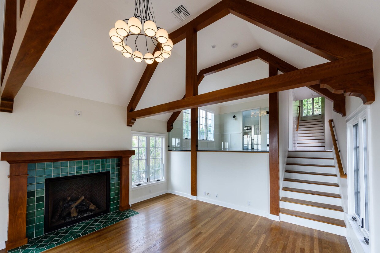 2028 Taft Ave, Los Angeles, CA 90068