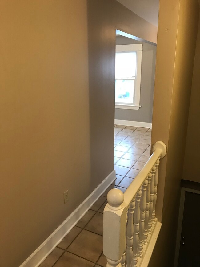 Hallway - 221 Free St