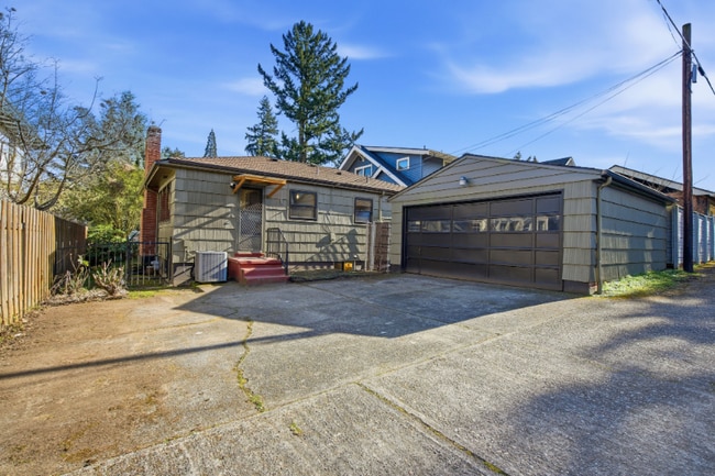 Photo - 5847 NE 30th Ave Apartment