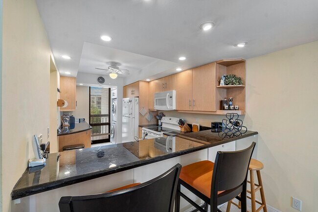 Foto del edificio - 2687 N Ocean Blvd