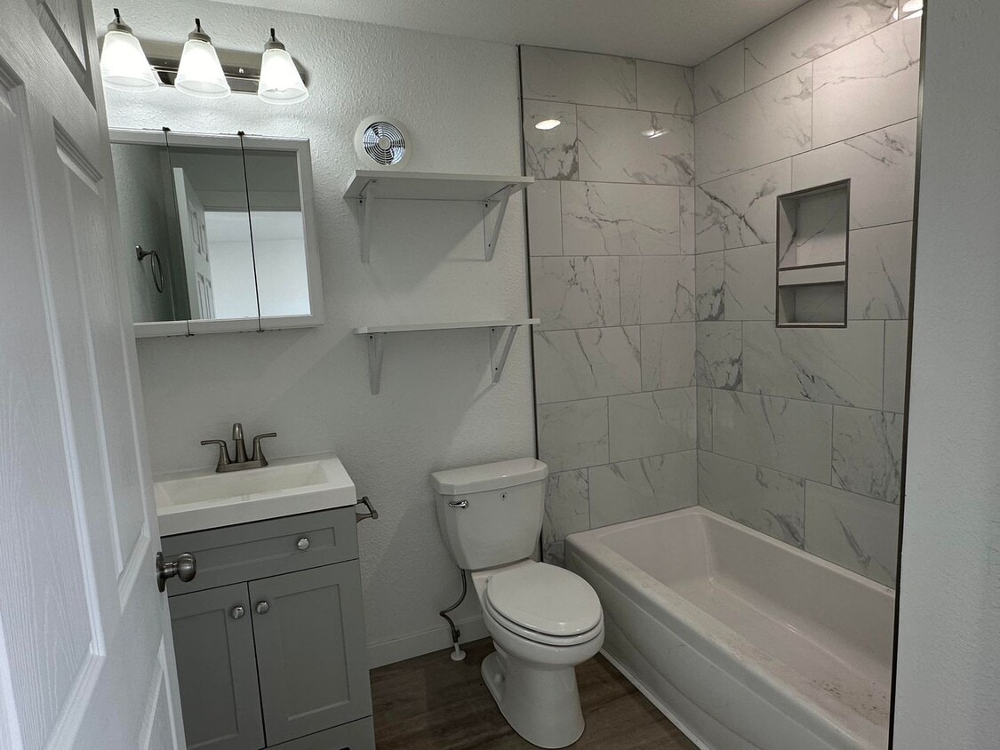 Building Photo - Private Studio Apartment for Rent