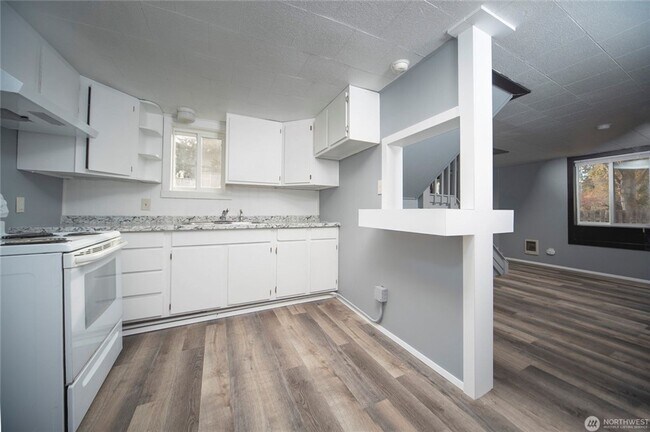 Foto del edificio - 302 S Walnut St