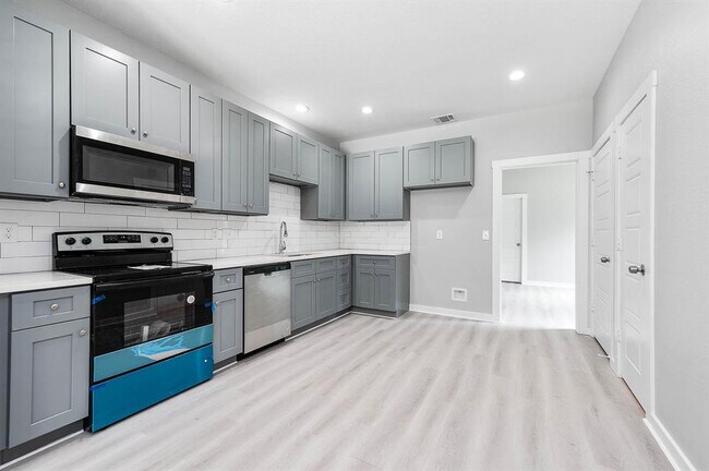 Foto del edificio - 16985 Glenheath St