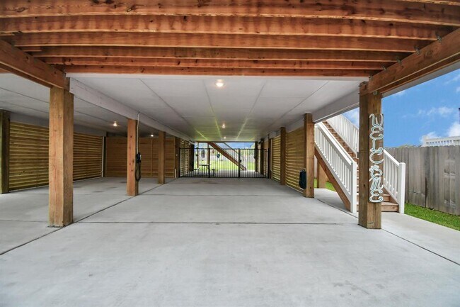 Building Photo - 263 Bay Oaks Dr