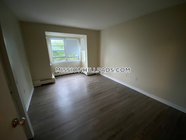 Building Photo - 38 McGreevey Way