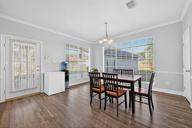 Foto del edificio - 4206 Clearwater Ct