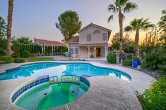 Building Photo - 2394 Millcroft Dr