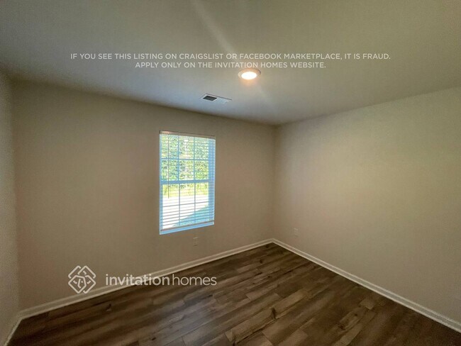 Foto del edificio - 7220 Olive Coast St