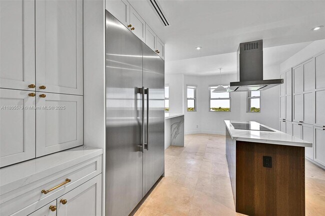 Foto del edificio - 13637 Deering Bay Dr