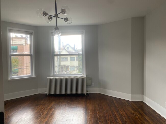Foto del edificio - 481 Clove Rd