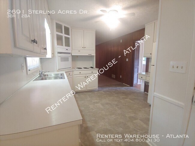 Building Photo - Spacious 3 Bedroom Brick Ranch in Tucker!