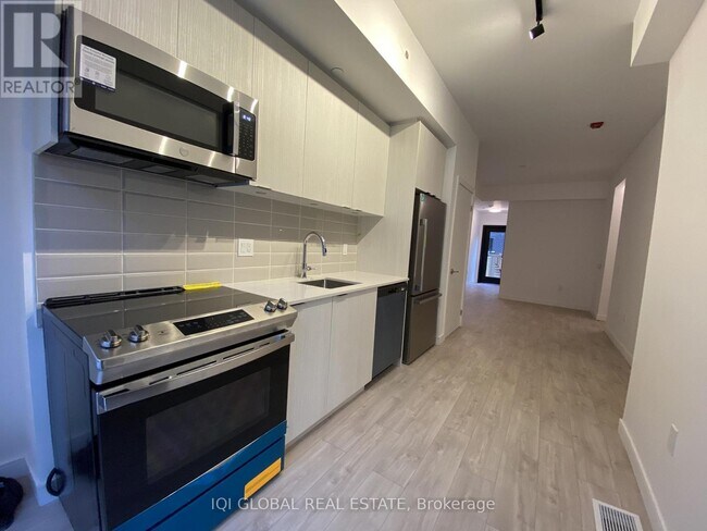 Photo du bâtiment - 12 Clonmore Dr