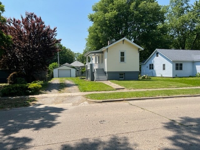 Building Photo - 801 S Cottage Grove Ave