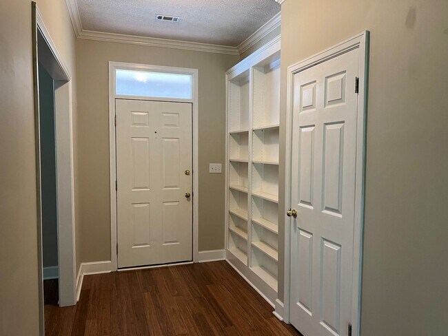 Foto del edificio - Home for rent in Arrowhead