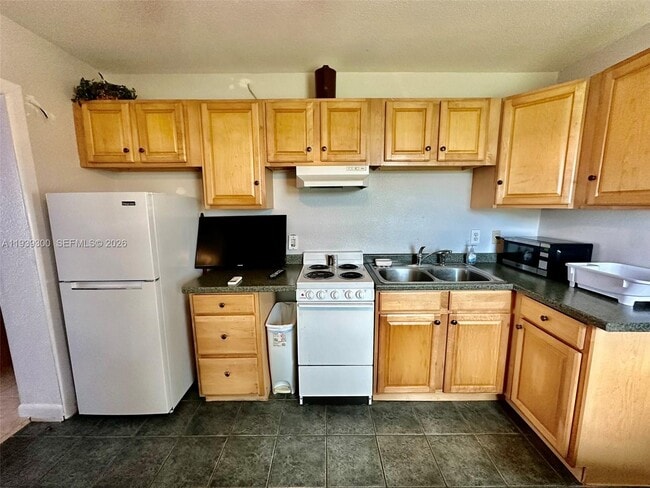 Foto del edificio - 6268 US-441