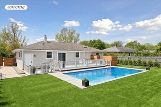 Building Photo - 53 Windward Way